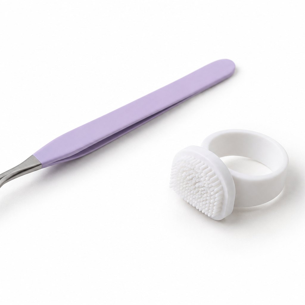 Applicateur de prรฉcision โ pince + brossette ๐ OFFERT