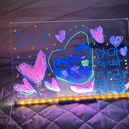 situation — LumiBoard™ – Ardoise Transparente Lumineuse pour Enfant