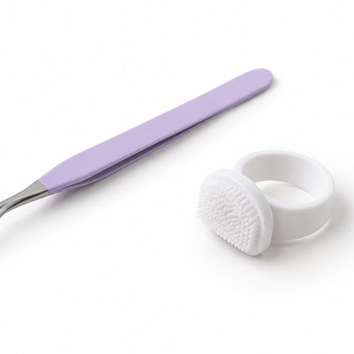 Applicateur de précision — pince + brossette 🎁 OFFERT