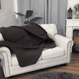 AquaShield™ – Housse de Canapé Imperméable Matelassée