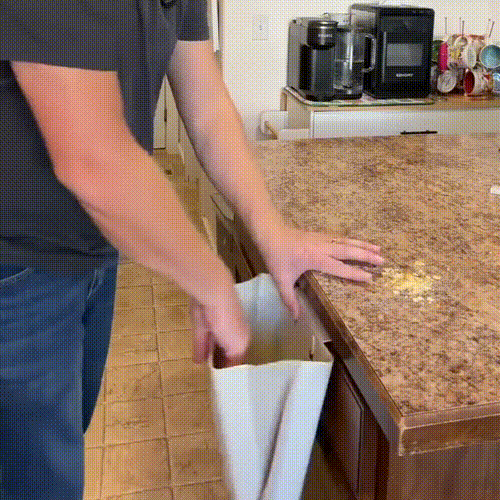 gif — CleanHang Poubelle suspendue