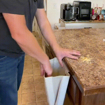 gif — CleanHang Poubelle suspendue