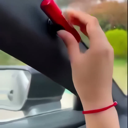Outil pris en main dans la voiture