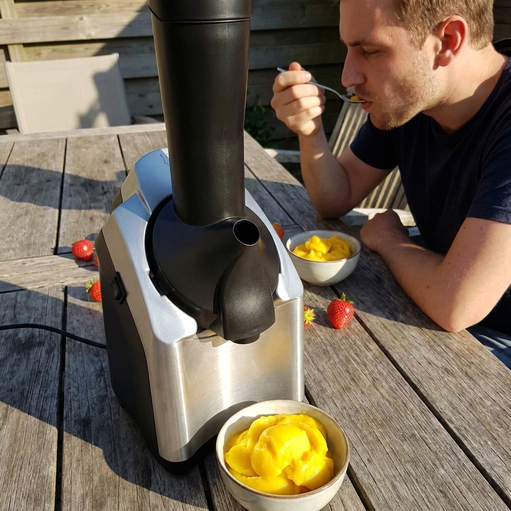 Sorbet à la mangue sur la terrasse