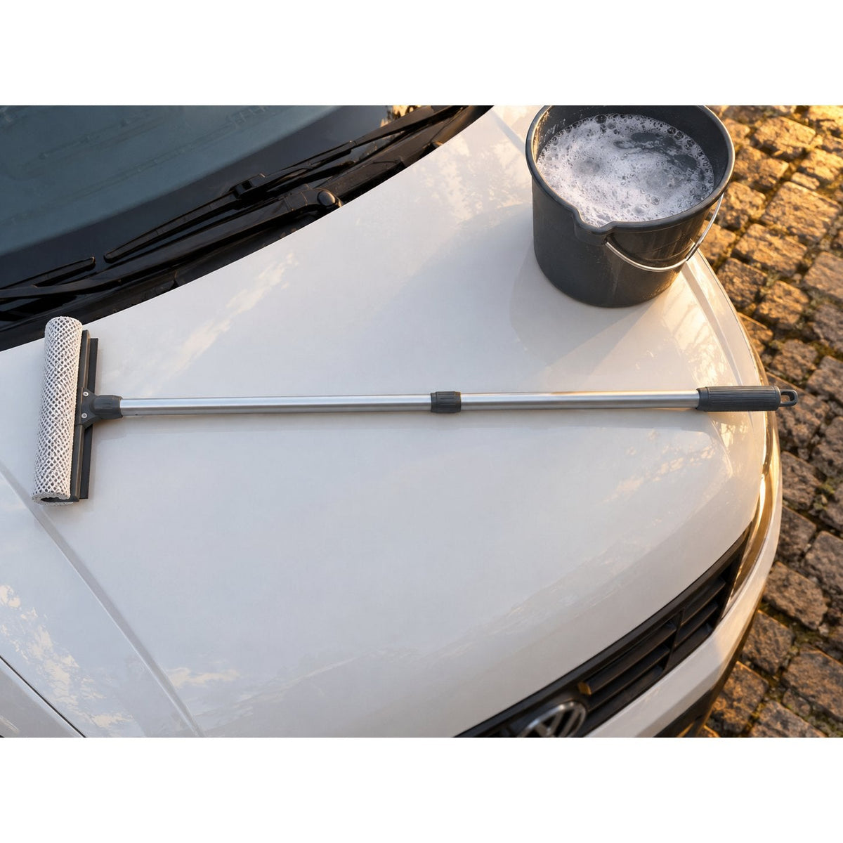 situation — Vitréo™ – Raclette Lave-Vitres Télescopique Double Face 120 cm