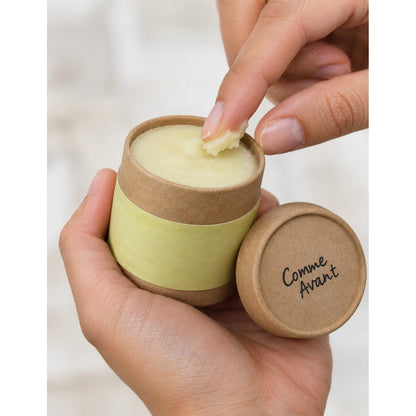 situation — KaritCalm™ – Crème Solide au Beurre de Karité, Plantain & Poudre de Jujubier